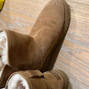Ugg Tan Suede Winter Boots with Shearling Lining